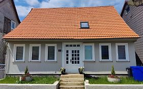 Tolles schönes Ferienhaus mit großer Grillterrasse für 12 Personen im Harz